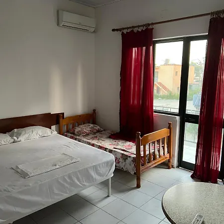 Vila Pjetri Shëngjin
