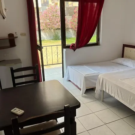 Vila Pjetri Maison d'hôtes *